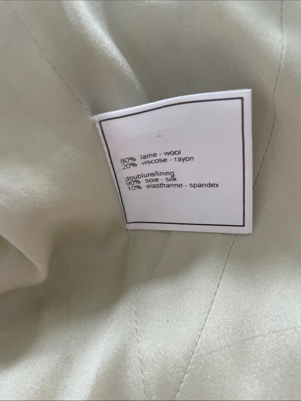 CHANEL Authentic Vintage Cream Tweed Cropped Jacket - Picture 13 of 14
